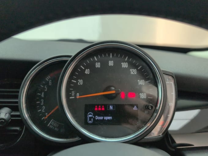 2025 Mini Hatch