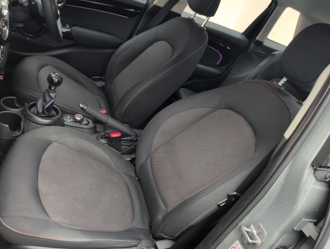 2025 Mini Hatch