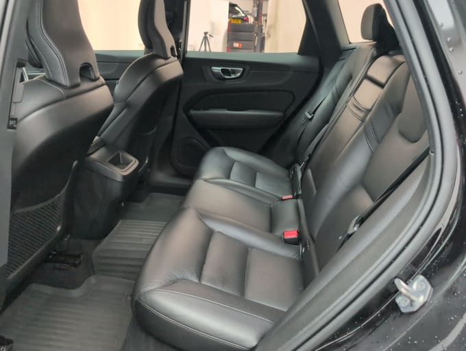 2025 Volvo Xc60