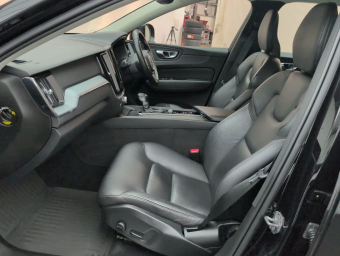 2025 Volvo Xc60