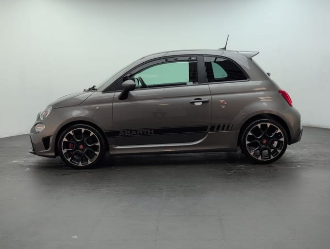 2025 Abarth 595