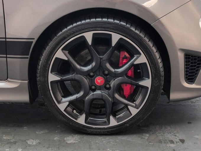 2025 Abarth 595