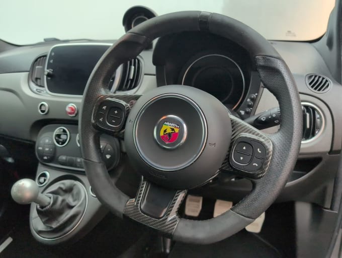 2025 Abarth 595