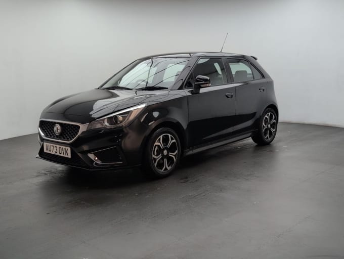 2025 Mg Mg3