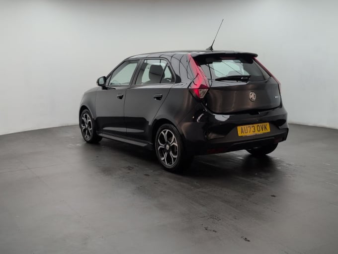 2025 Mg Mg3