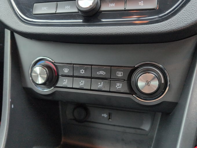 2025 Mg Mg3