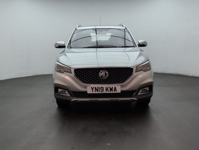 2025 Mg Mg Zs
