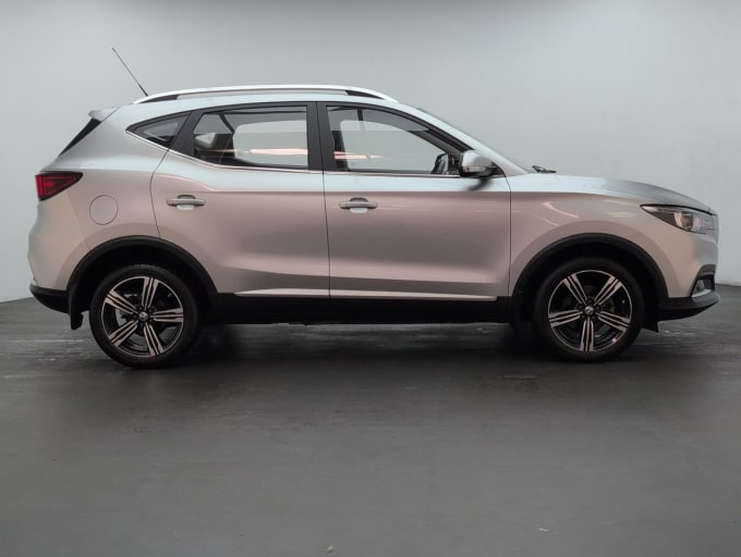 2025 Mg Mg Zs