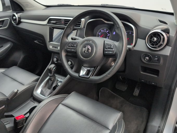 2025 Mg Mg Zs