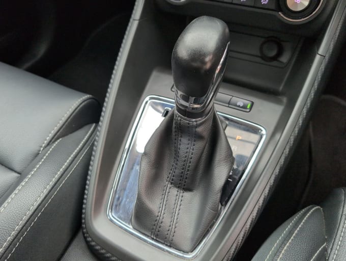 2025 Mg Mg Zs