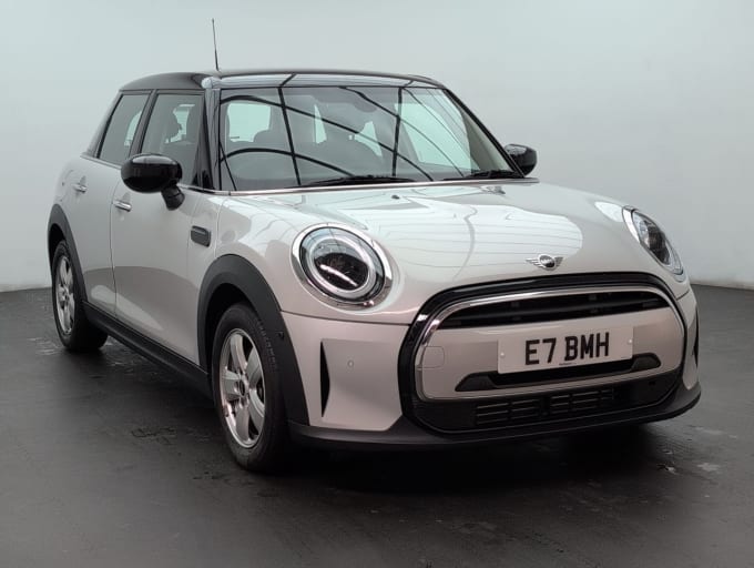 2025 Mini Hatch