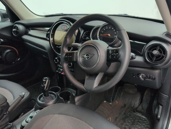 2025 Mini Hatch