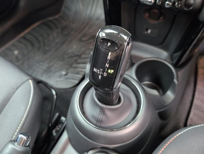2025 Mini Hatch