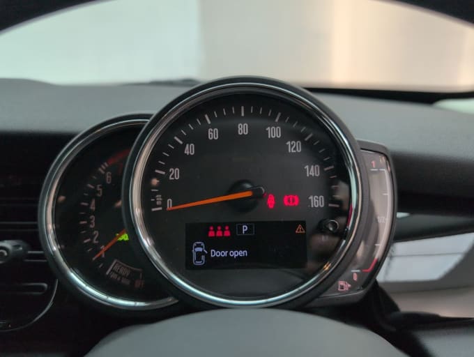 2025 Mini Hatch