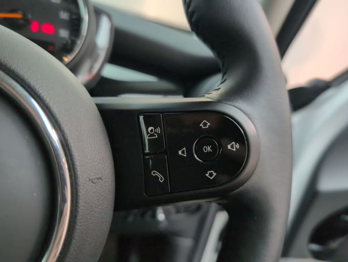2025 Mini Hatch