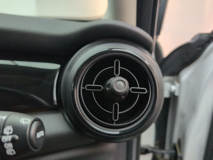 2025 Mini Hatch