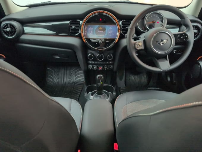 2025 Mini Hatch