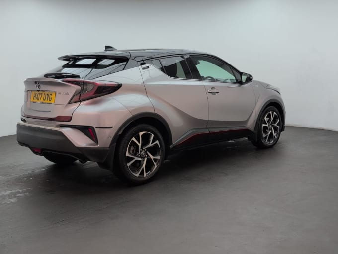 2025 Toyota C-hr