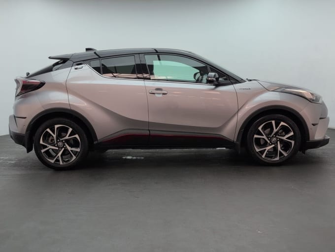 2025 Toyota C-hr