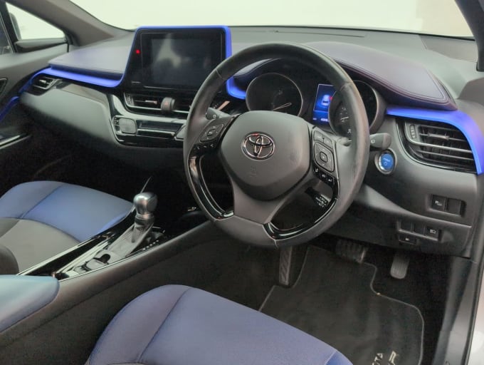 2025 Toyota C-hr