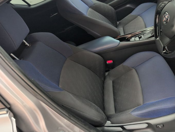 2025 Toyota C-hr