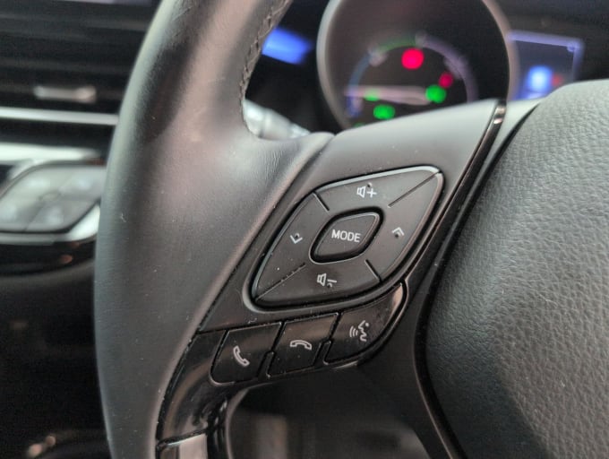 2025 Toyota C-hr