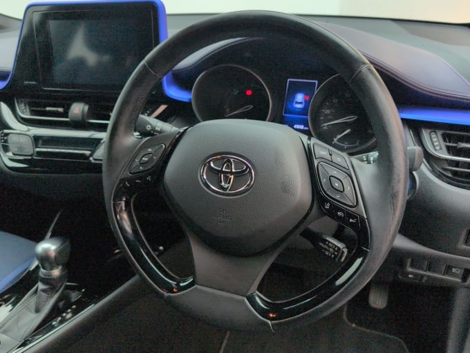 2025 Toyota C-hr