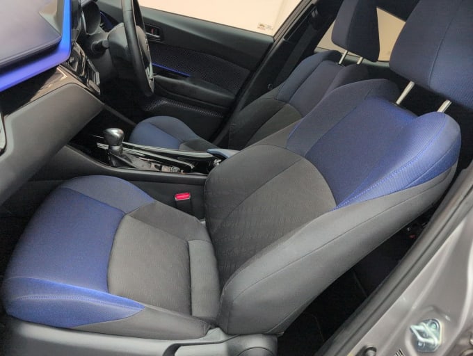 2025 Toyota C-hr