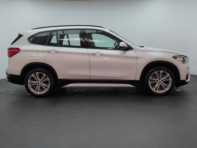 2025 BMW X1