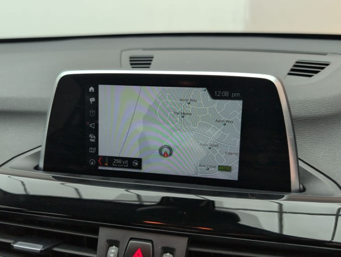 2025 BMW X1