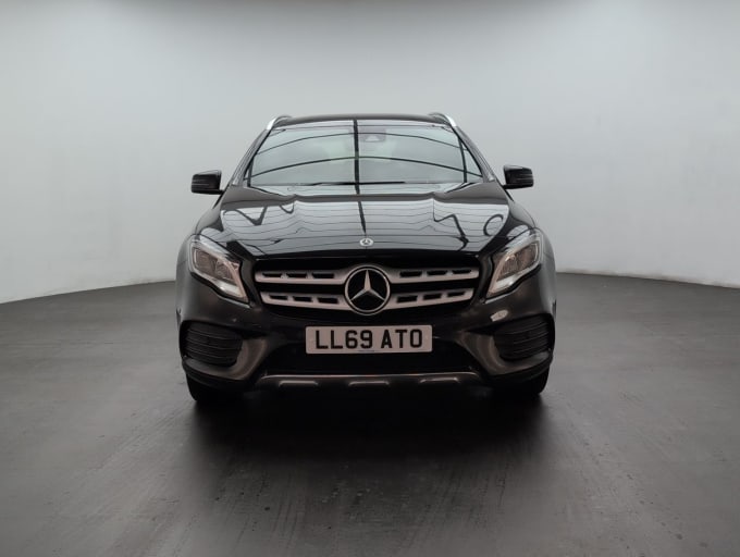 2025 Mercedes-benz 180