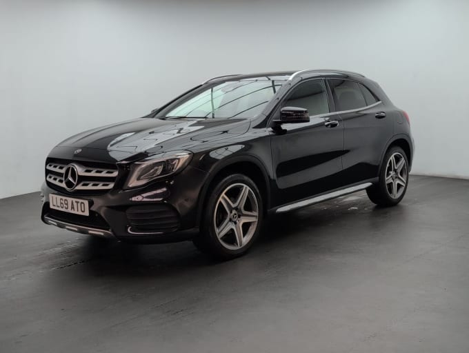 2025 Mercedes-benz 180