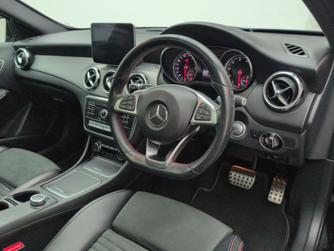 2025 Mercedes-benz 180