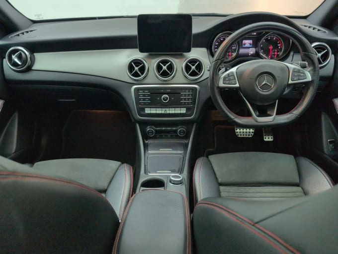 2025 Mercedes-benz 180