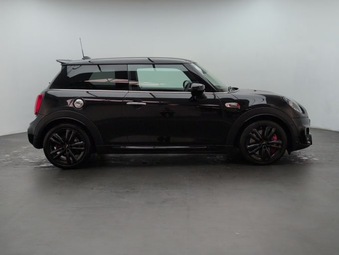 2025 Mini Hatch
