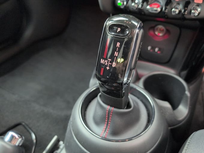 2025 Mini Hatch
