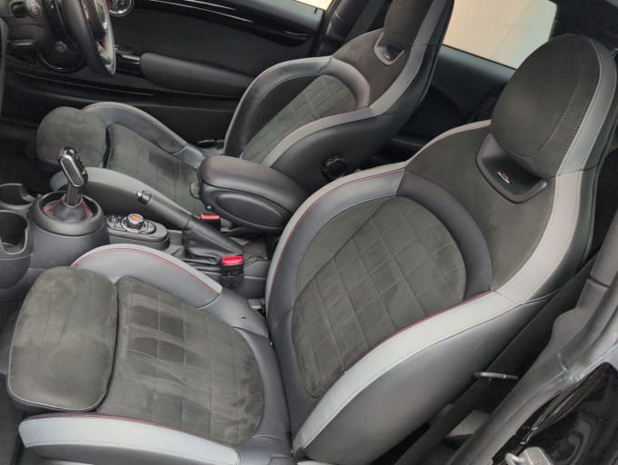 2025 Mini Hatch