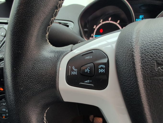 2025 Ford Fiesta