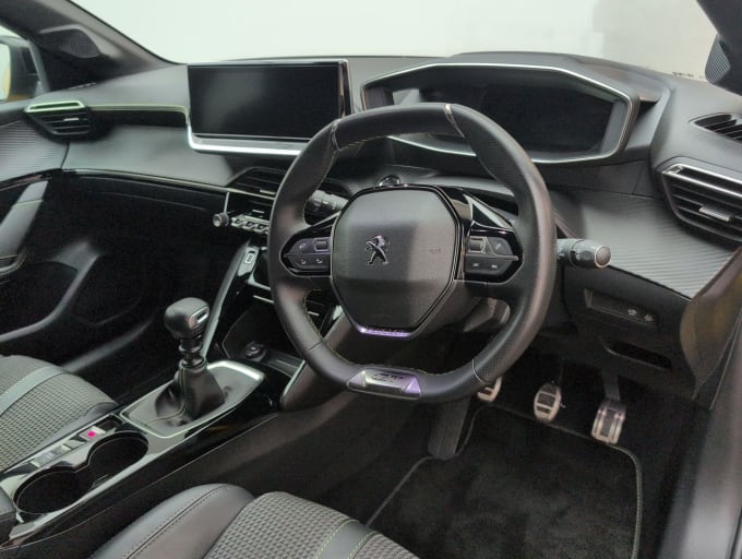 2025 Peugeot 208