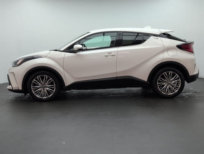 2025 Toyota C-hr