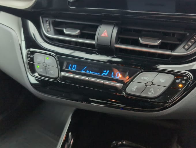 2025 Toyota C-hr