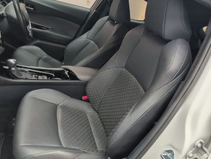 2025 Toyota C-hr