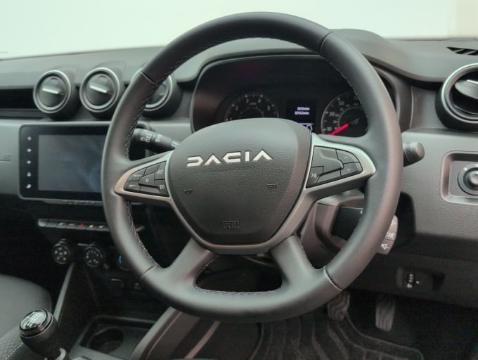 2025 Dacia Duster