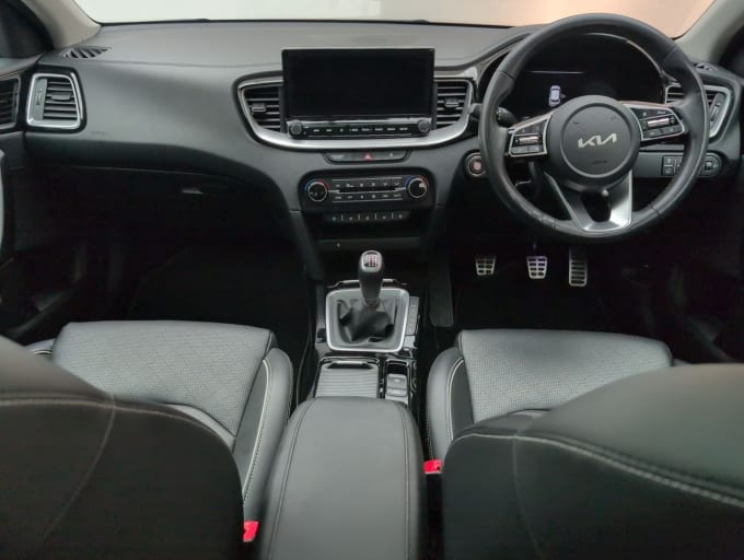 2025 Kia Xceed