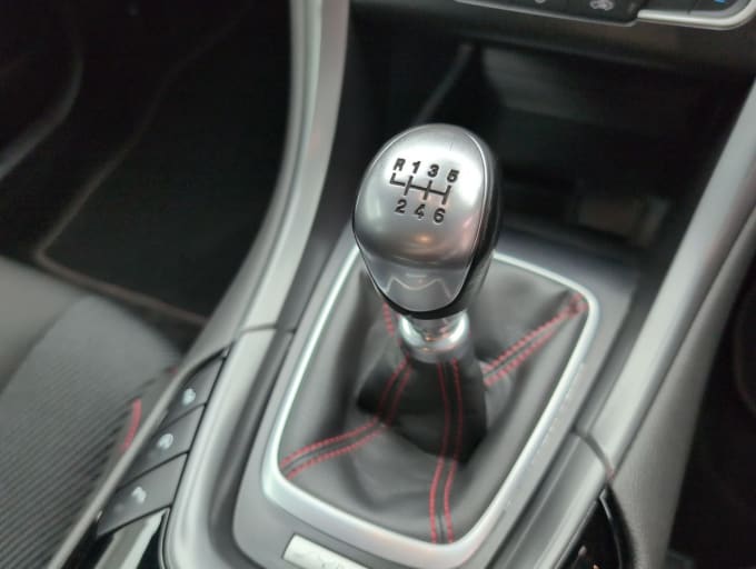 2025 Ford Mondeo