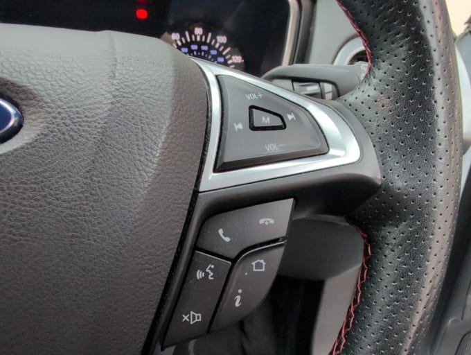 2025 Ford Mondeo