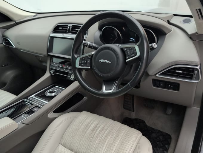 2025 Jaguar F-pace
