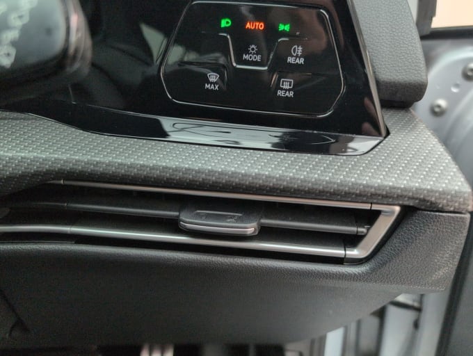 2025 Volkswagen Golf