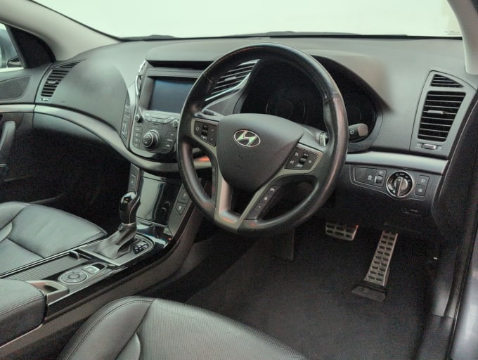 2025 Hyundai I40