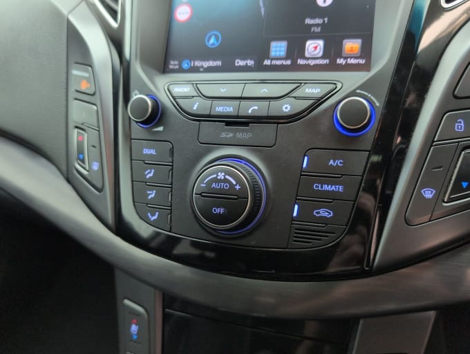 2025 Hyundai I40